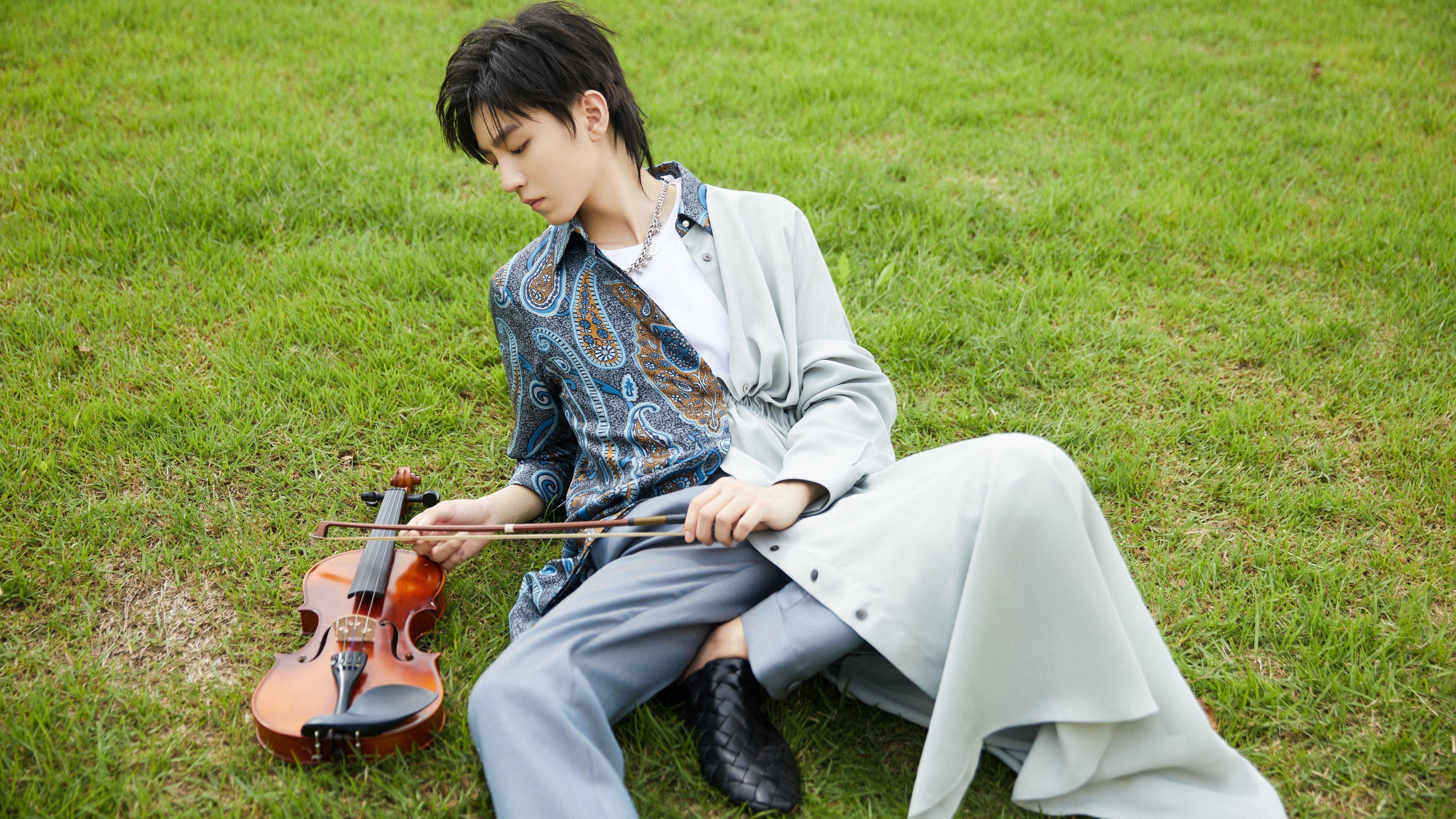 撕裂金元足球假面，萨内单骑攻陷巴黎，成为最昂贵的反面教材