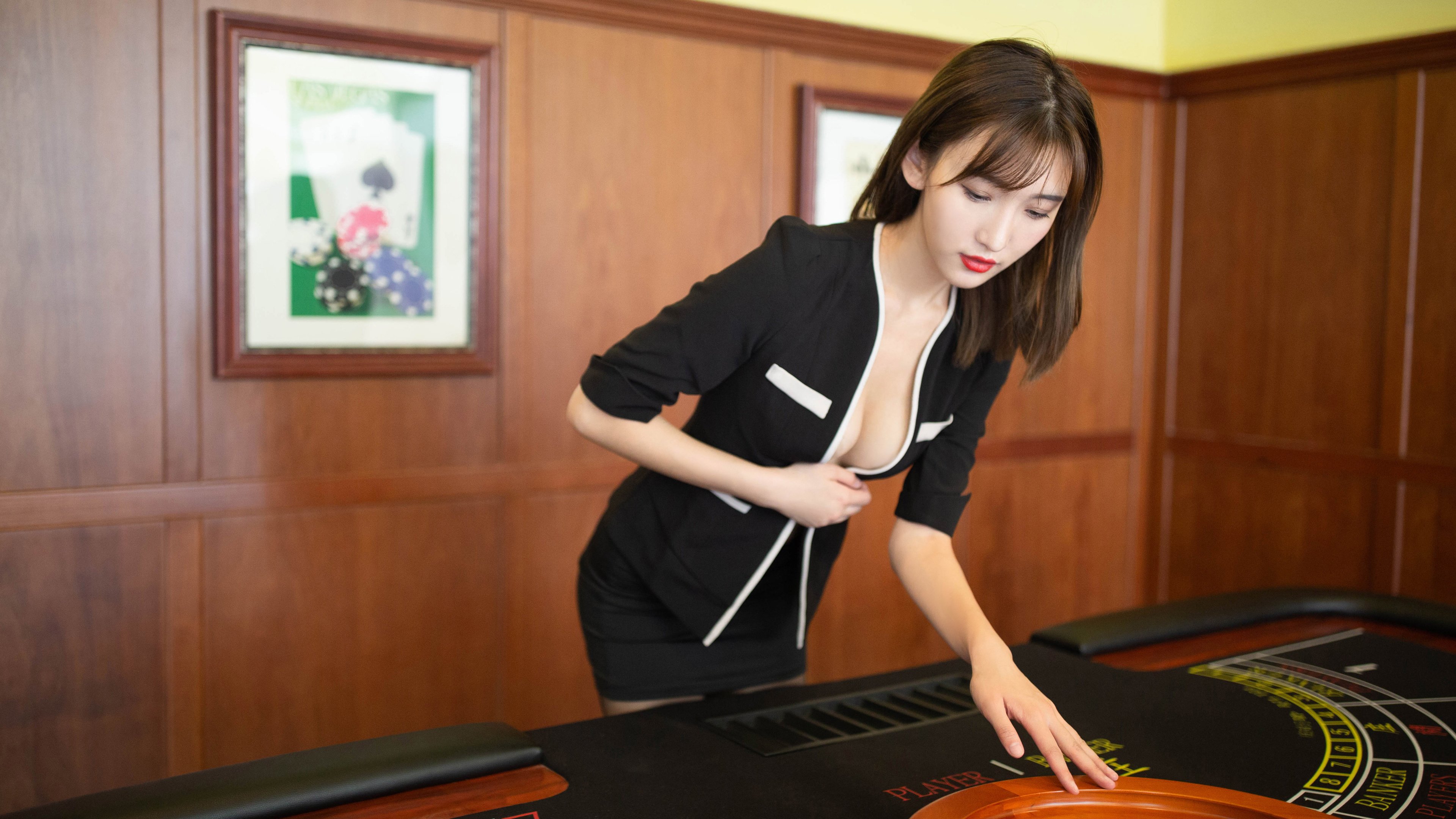 帝王与铁血,两种掌控,一种胜利—从詹姆斯到尼克斯的决胜哲学