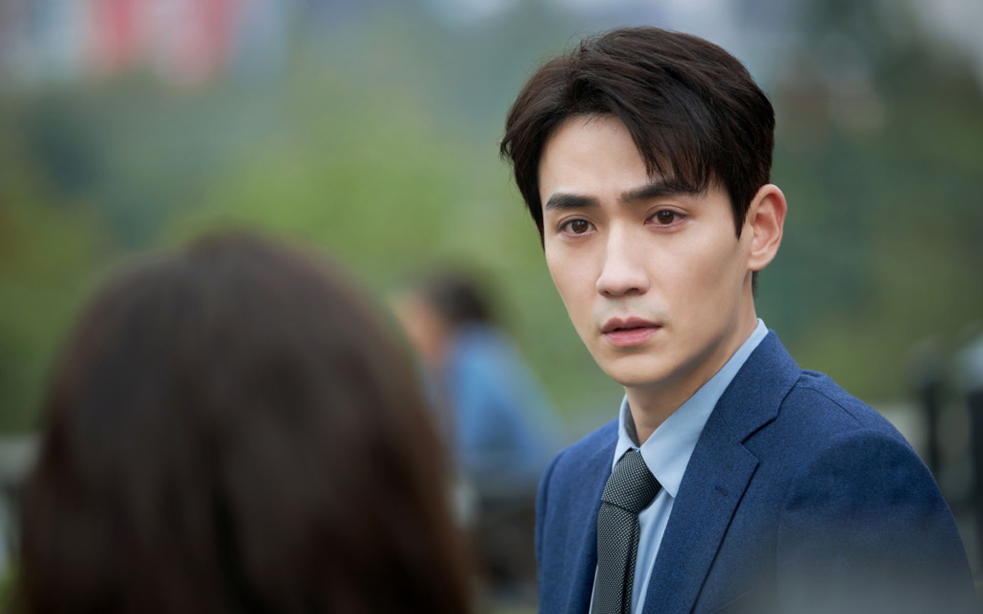 奥林匹斯山的雷霆与人间的王座,当字母哥降神之夜,国王与马刺进行着一场沉默的决斗