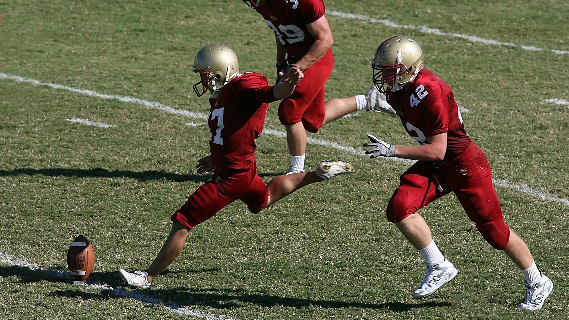 西班牙鏖战加拿大，萨拉赫关键战不手软，一锤定音铸就经典