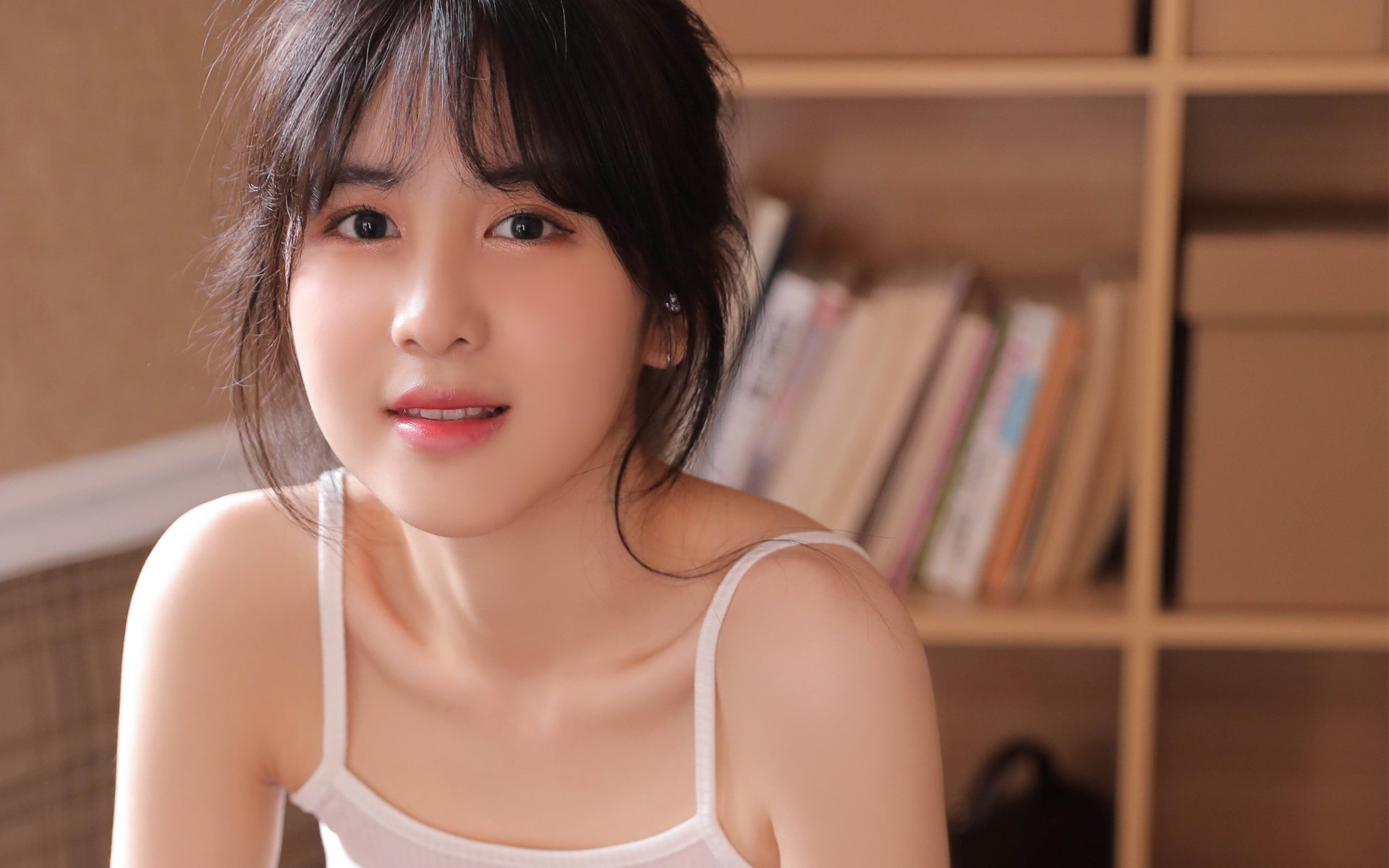 新王登基,当勒沃库森的精密仪器碾过乌克兰,唯一的非典型英雄站在门前